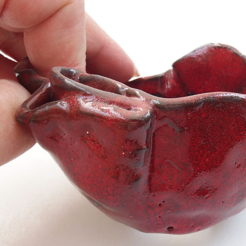 Keramische schaal 8,5 x 7 x 5 cm , kleur rood