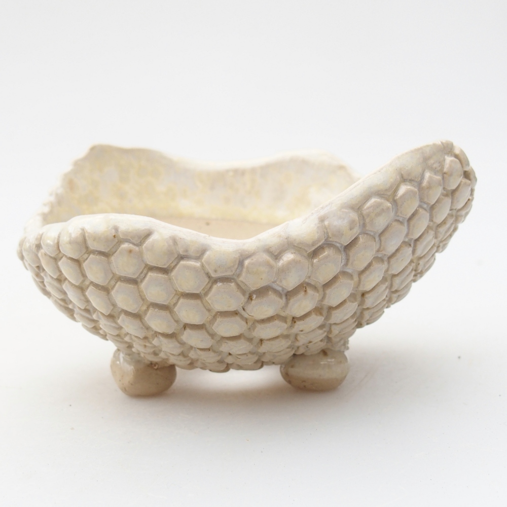 Keramische schaal 8,5 x 8,5 x 5 cm , kleur beige