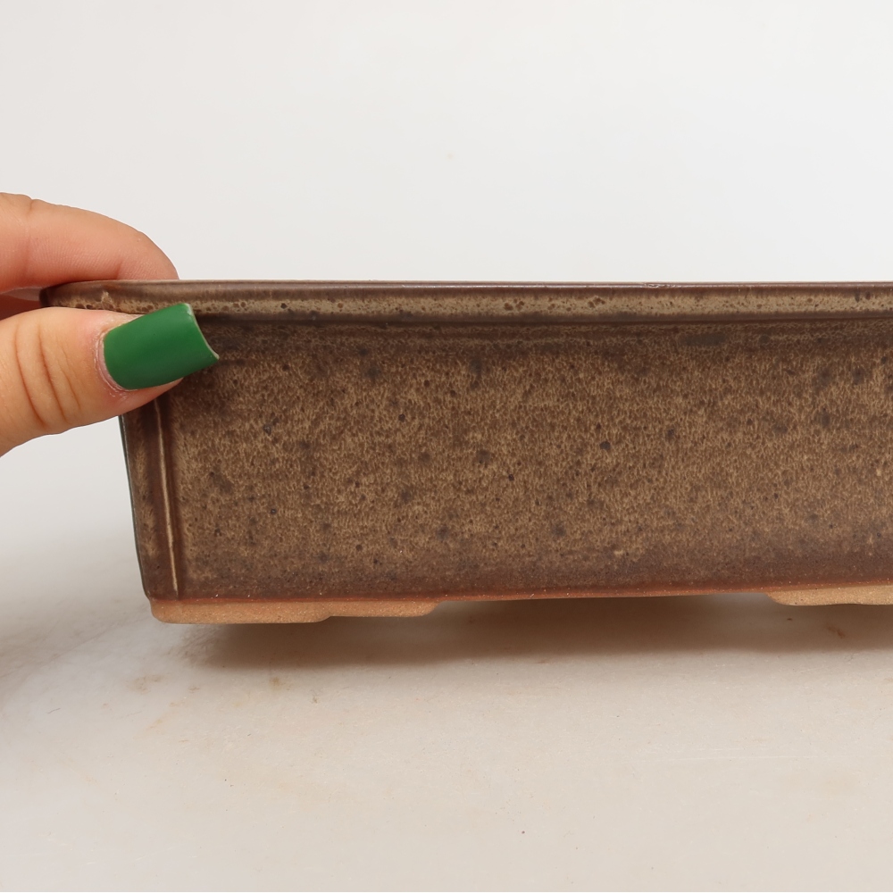 Keramische schaal  20 x 15,5 x 5,5 cm, kleur bruin