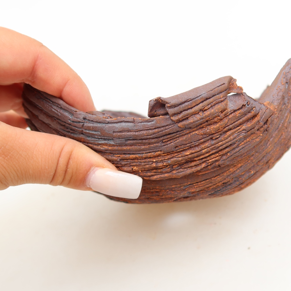 Keramische schaal  15 x 13 x 6,5 cm, kleur bruin