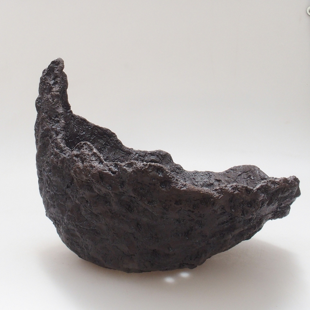 Keramisch Schelp 23 x 21 x 19,5 cm , kleur bruin