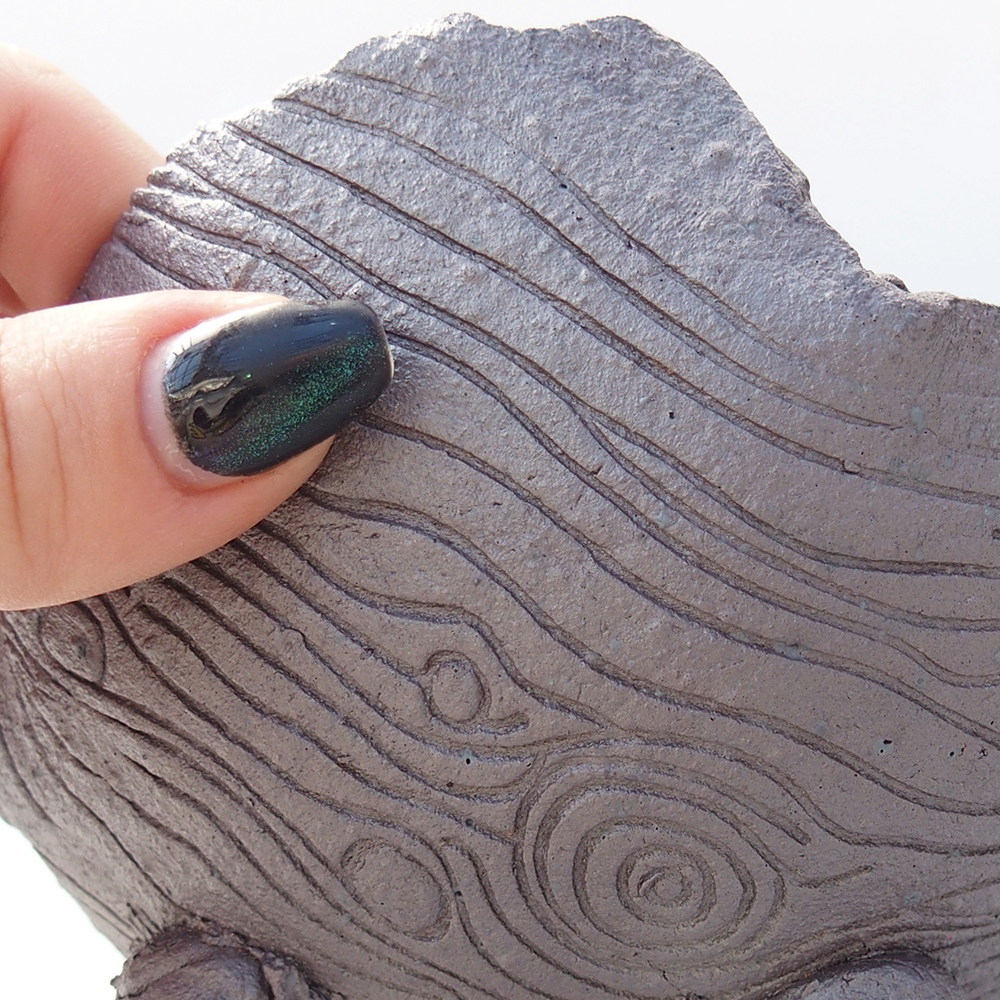 Keramische schaal 13,5 x 12,5 x 8,5 cm , metaalkleur