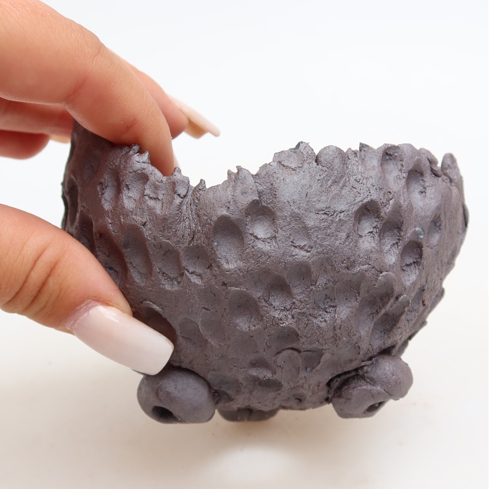 Keramische schaal  10 x 9,5 x 7 cm, metaalkleur