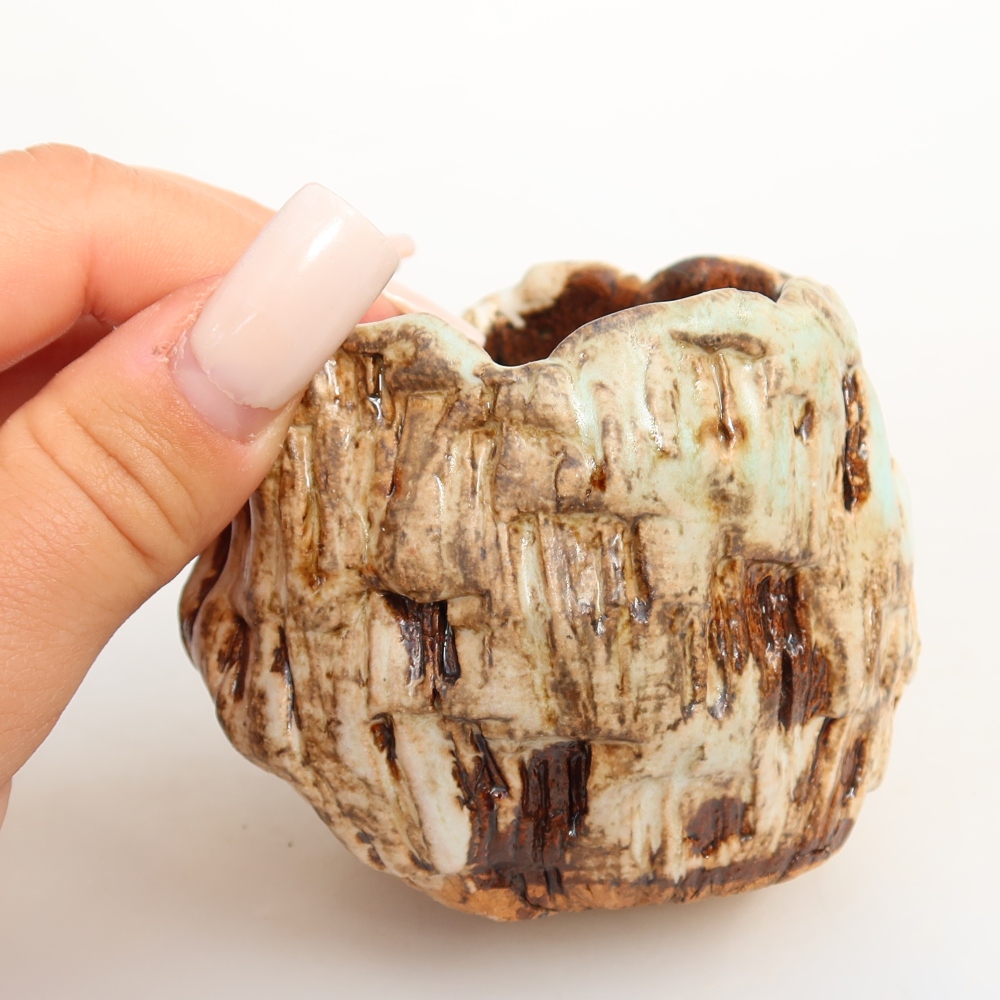 Keramische schaal  7 x 7 x 6,5 cm, kleur witbruin