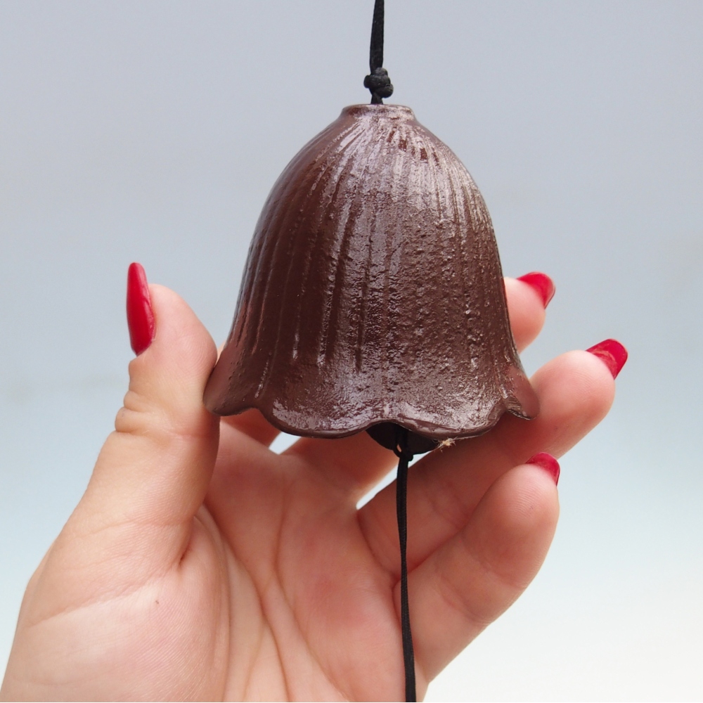 Metalen bel, kleur bruin