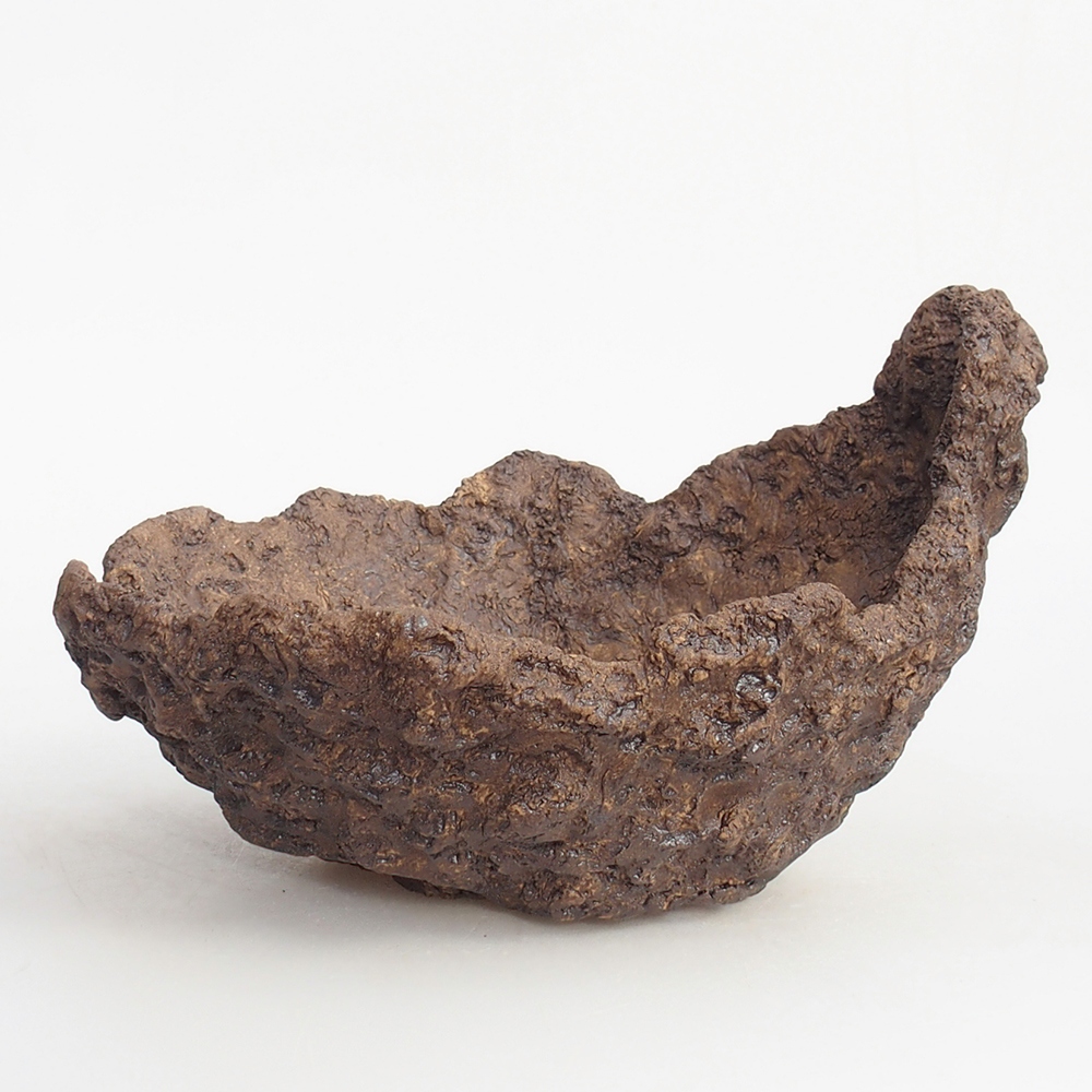 Keramische schaal 19 x 15 x 14 cm , kleur bruin