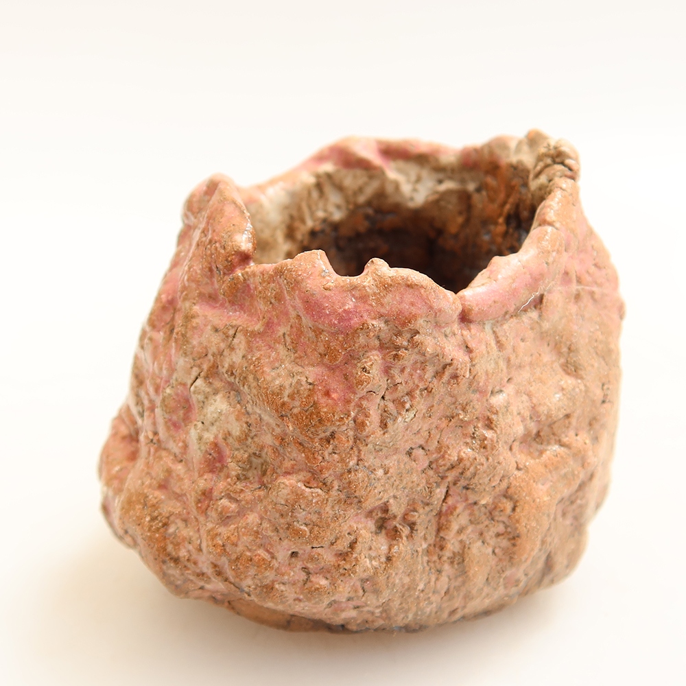 Keramische schaal  4 x 4 x 6 cm, kleur roze