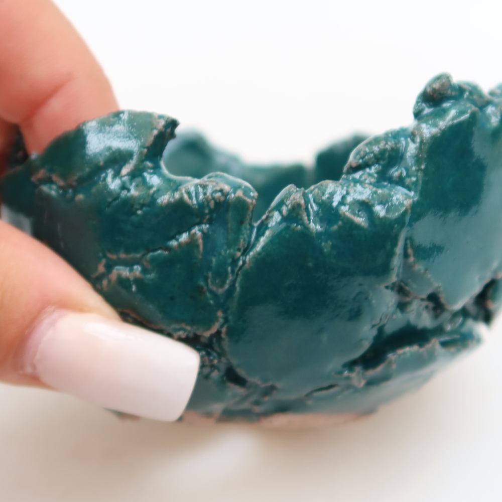 Keramische schaal 9 x 8 x 5 cm , kleur groen
