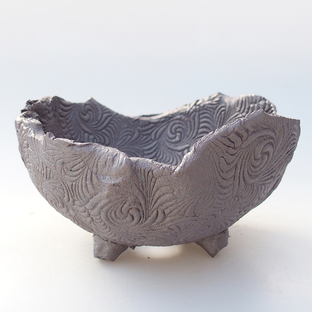 Keramische schaal 13,5 x 13 x 7 cm , metaalkleur