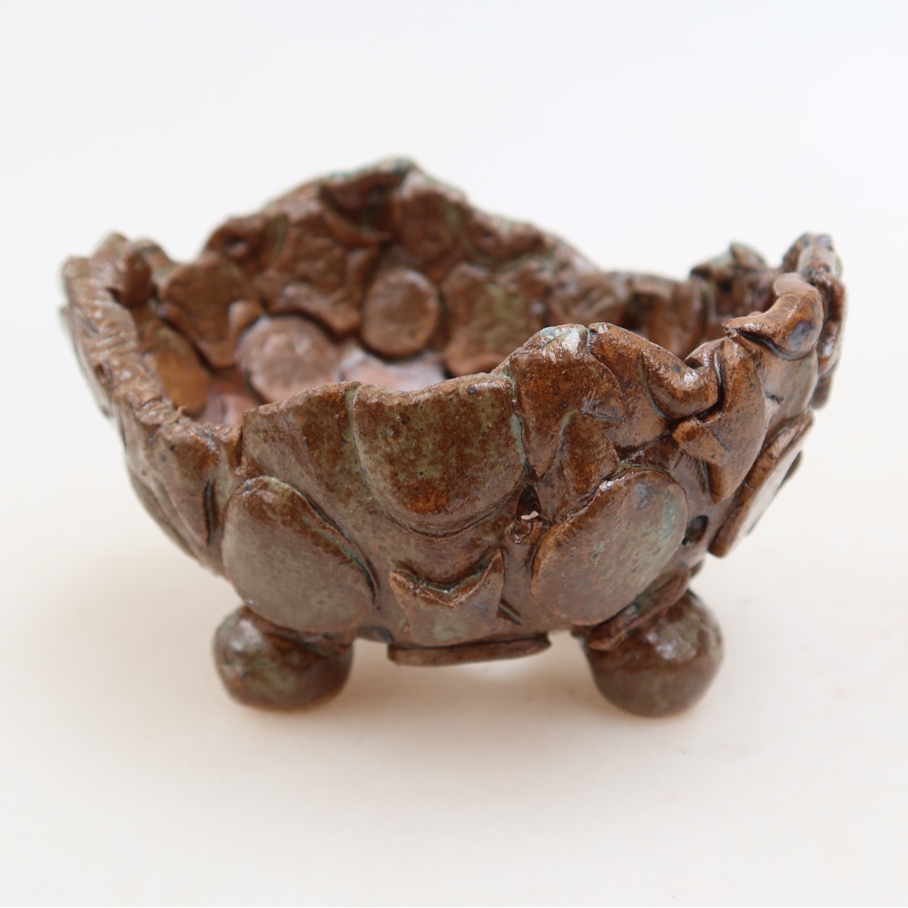Keramische schaal  9 x 8 x 5 cm, kleur bruingroen