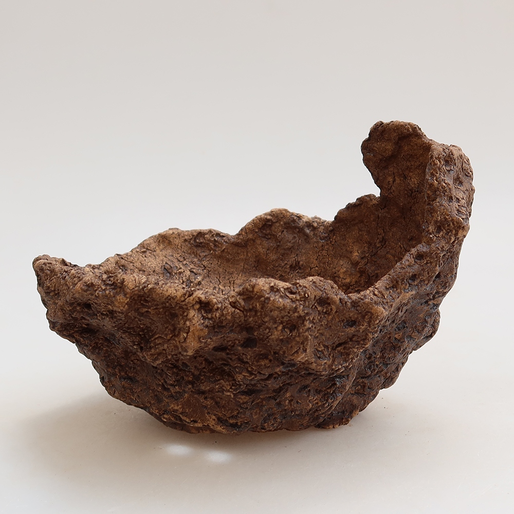 Keramische schaal 14,5 x 13 x 12 cm, kleur bruin