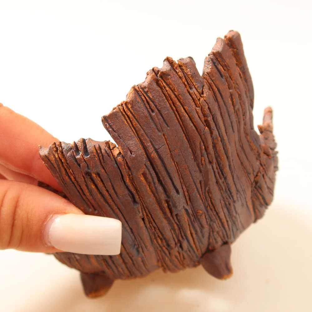 Keramische schaal  14,5 x 11,5 x 7,5 cm, kleur bruin
