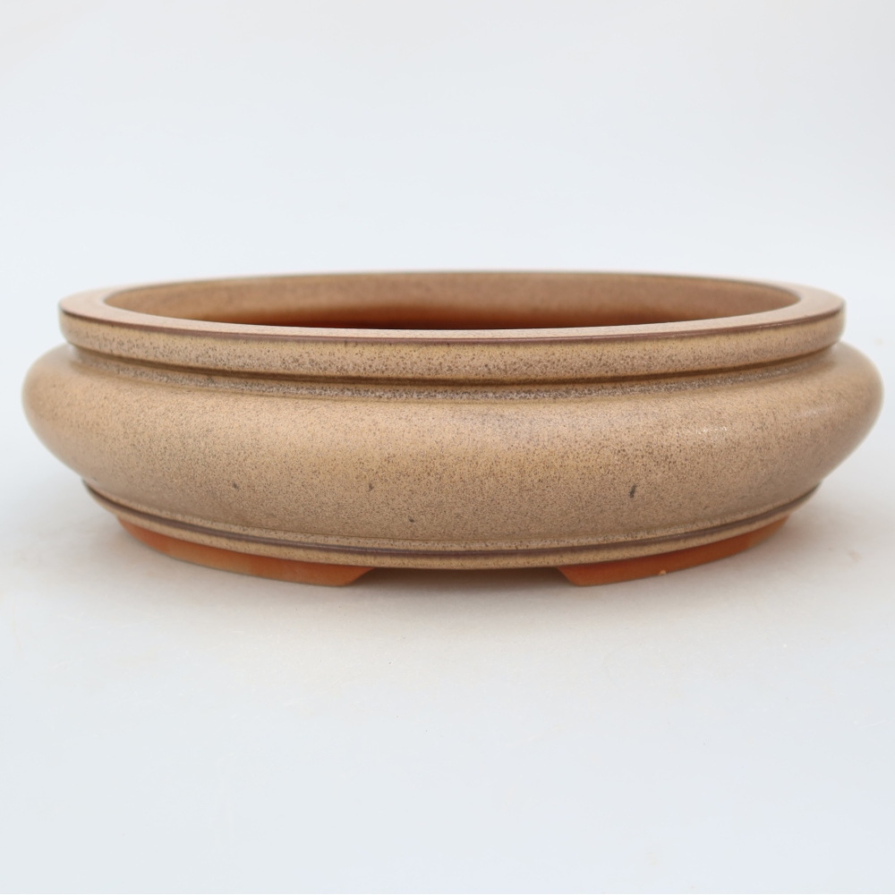 Keramische schaal  23 x 23 x 7 cm, kleur: beige