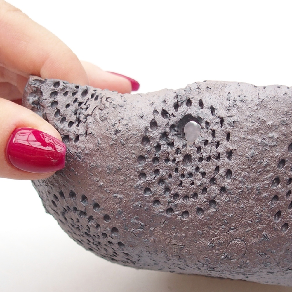 Keramische schaal 14 x 12 x 6,5 cm , metaalkleur