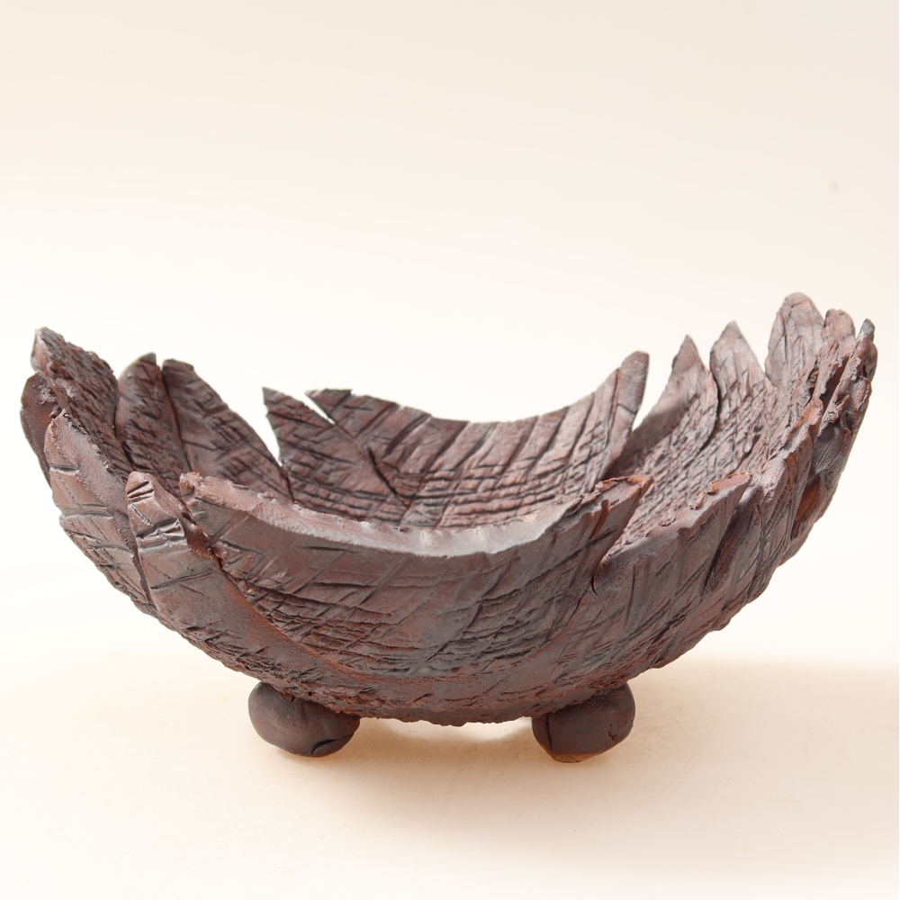 Keramische schaal  15,5 x 12 x 9 cm, kleur bruin