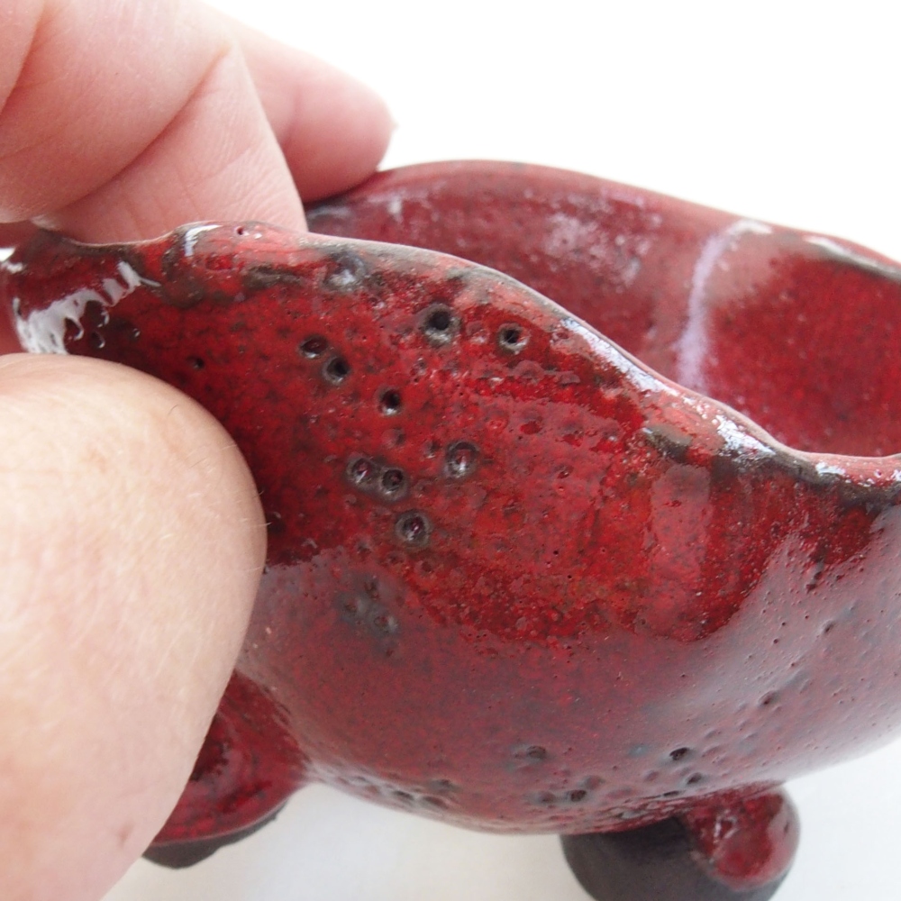 Schelp van keramiek 8 x 8 x 6 cm , kleur rood