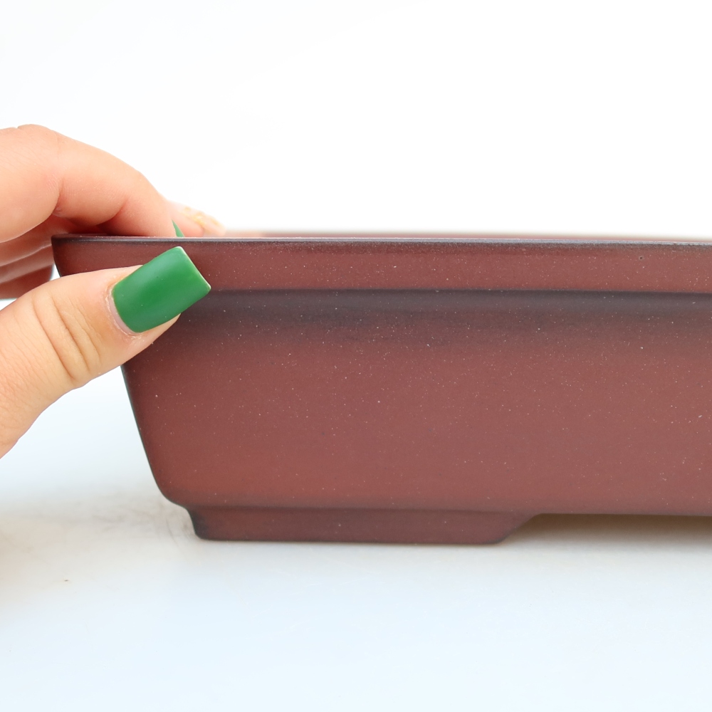 Keramische schaal  25,5 x 19 x 7 cm , kleur: baksteenrood