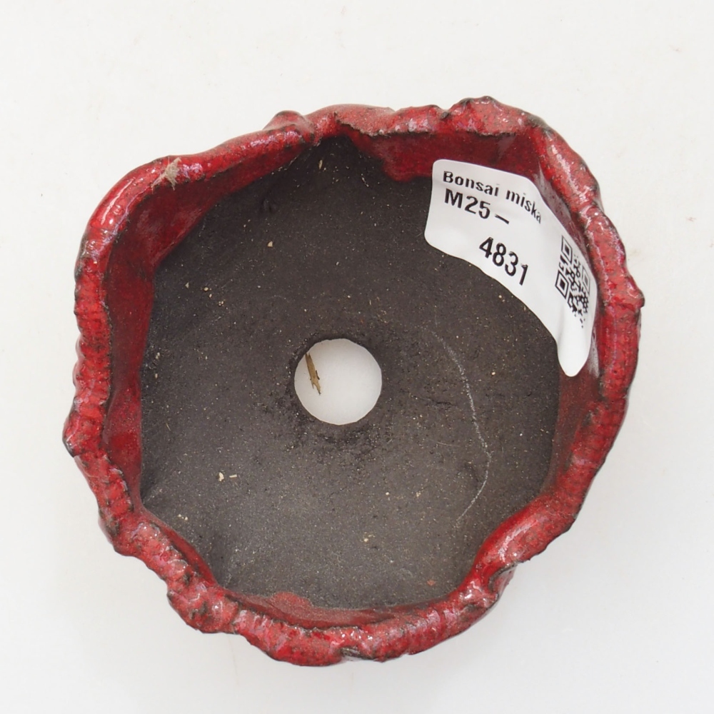 Keramische schaal 8 x 7,5 x 5 cm , kleur rood