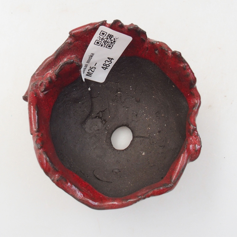 Keramische schaal 9 x 8 x 5 cm , kleur rood