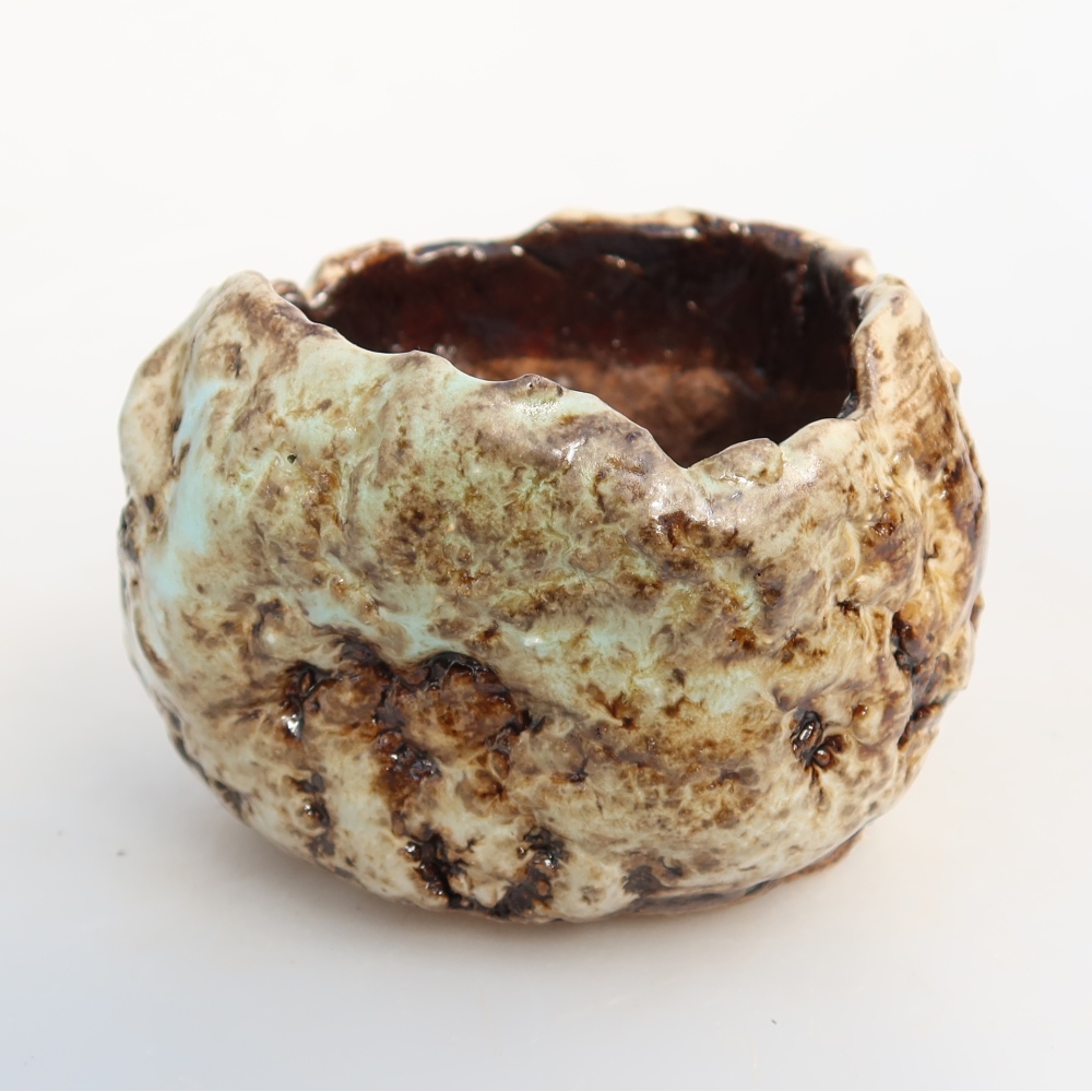Keramische schaal  7,5 x 7 x 5,5 cm, kleur witbruin