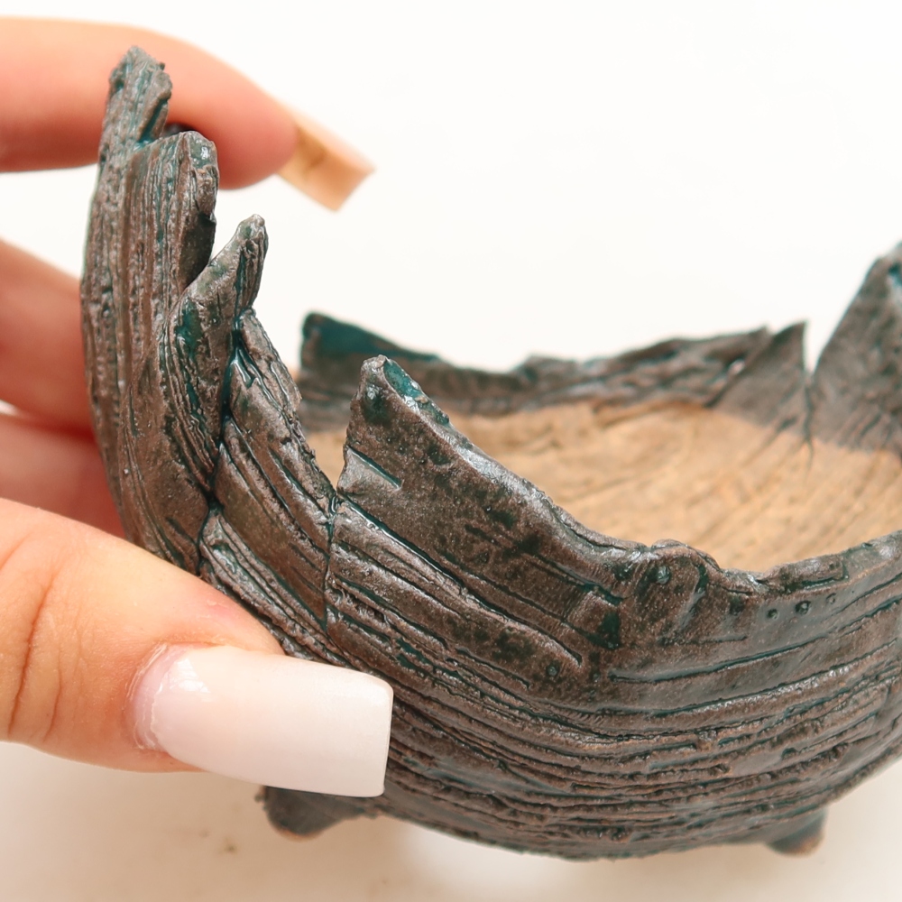 Keramische schaal  10 x 8,5 x 7,5 cm, kleur groen
