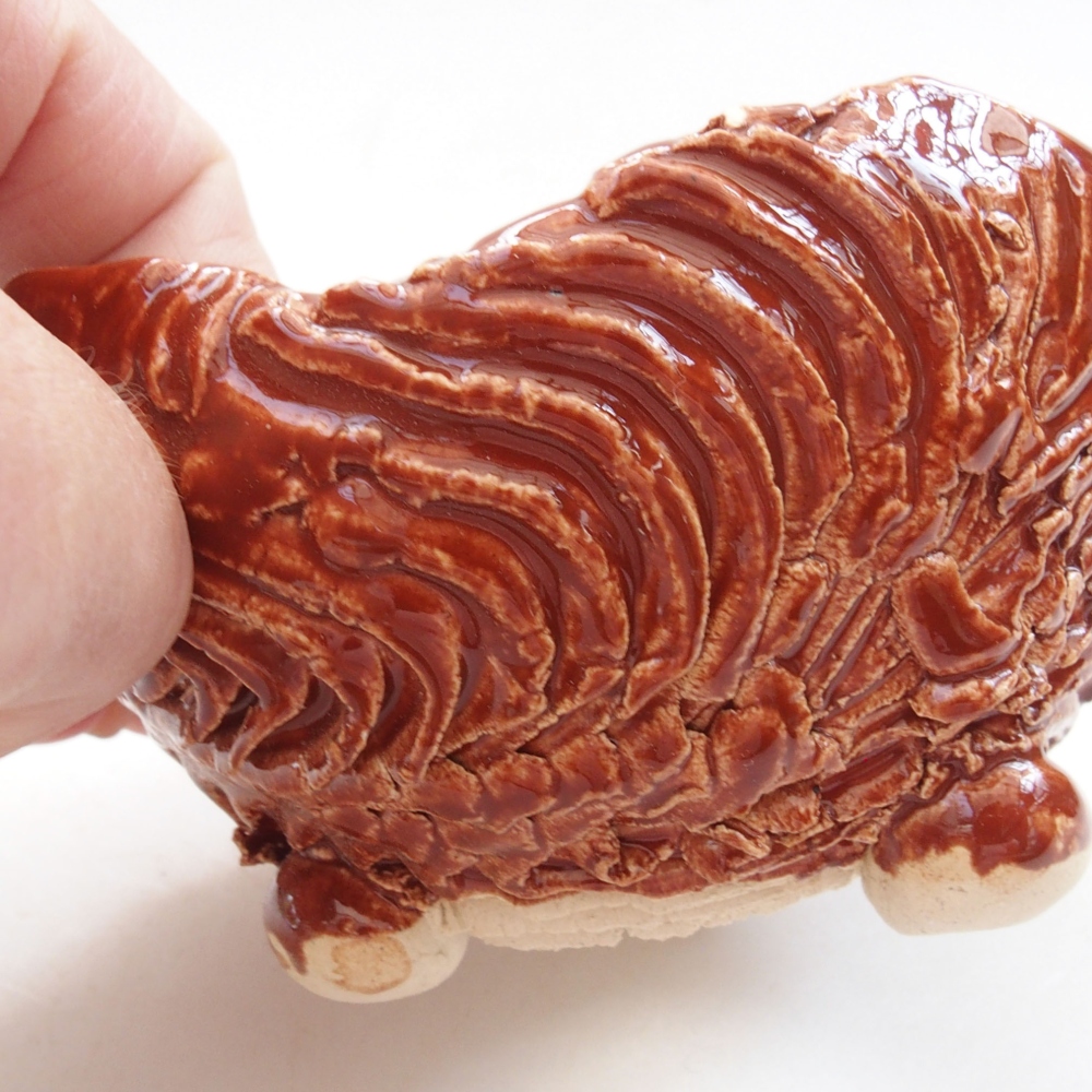 Keramisch Schelp 8 x 7 x 6 cm , kleur bruin