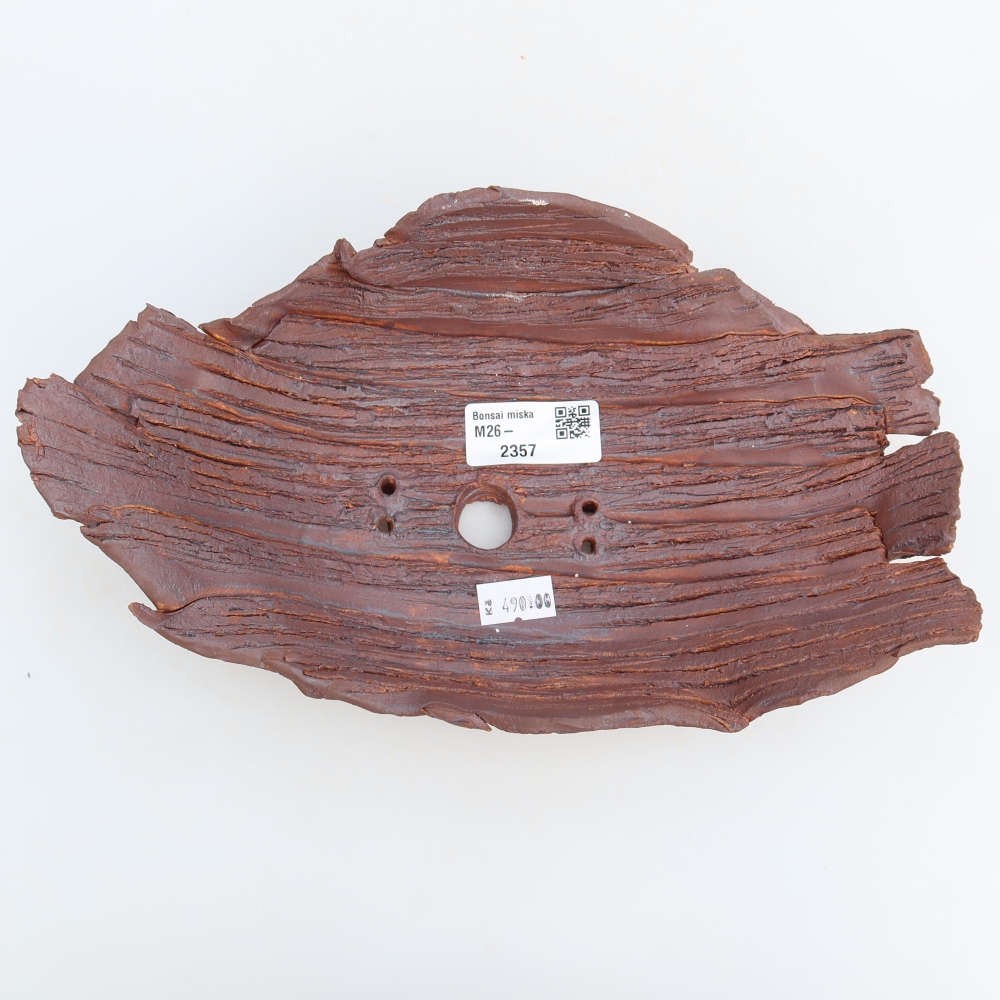 Keramische schaal  24,5 x 14,5 x 7,5 cm, kleur bruin