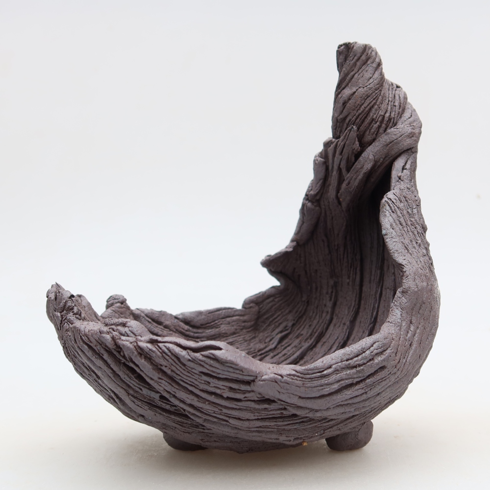 Keramische schaal  13,5 x 11 x 15 cm, kleur bruin