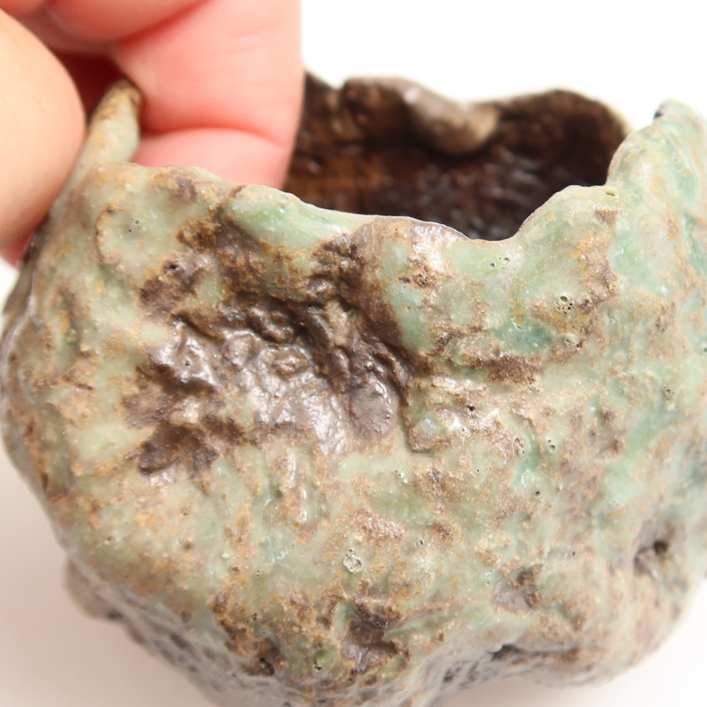 Keramische schaal  6 x 5,5 x 6 cm , kleur groen
