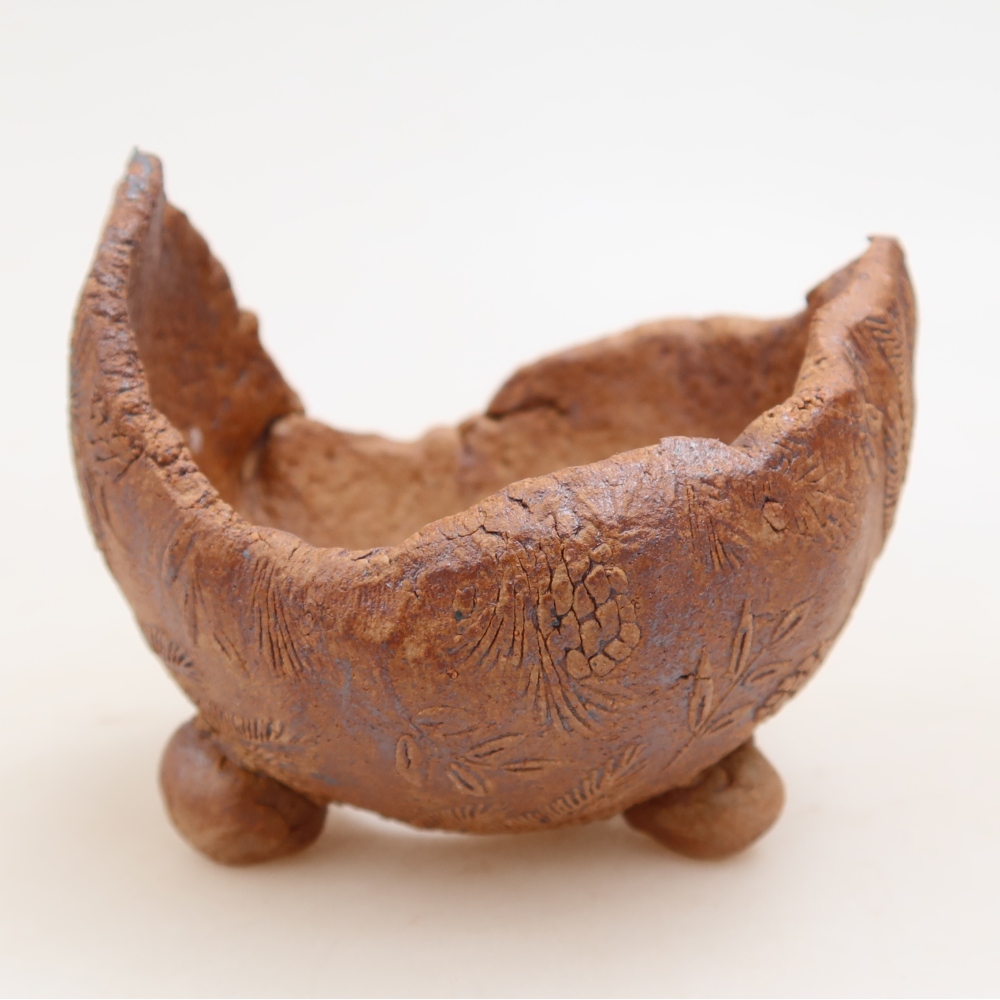 Keramische schaal  9 x 8 x 7 cm, kleur bruin