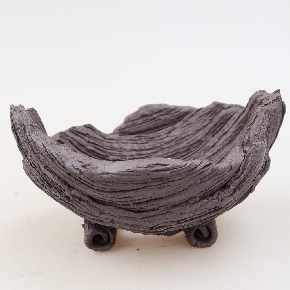 Keramische schaal  11 x 9 x 6,5 cm, kleur bruin