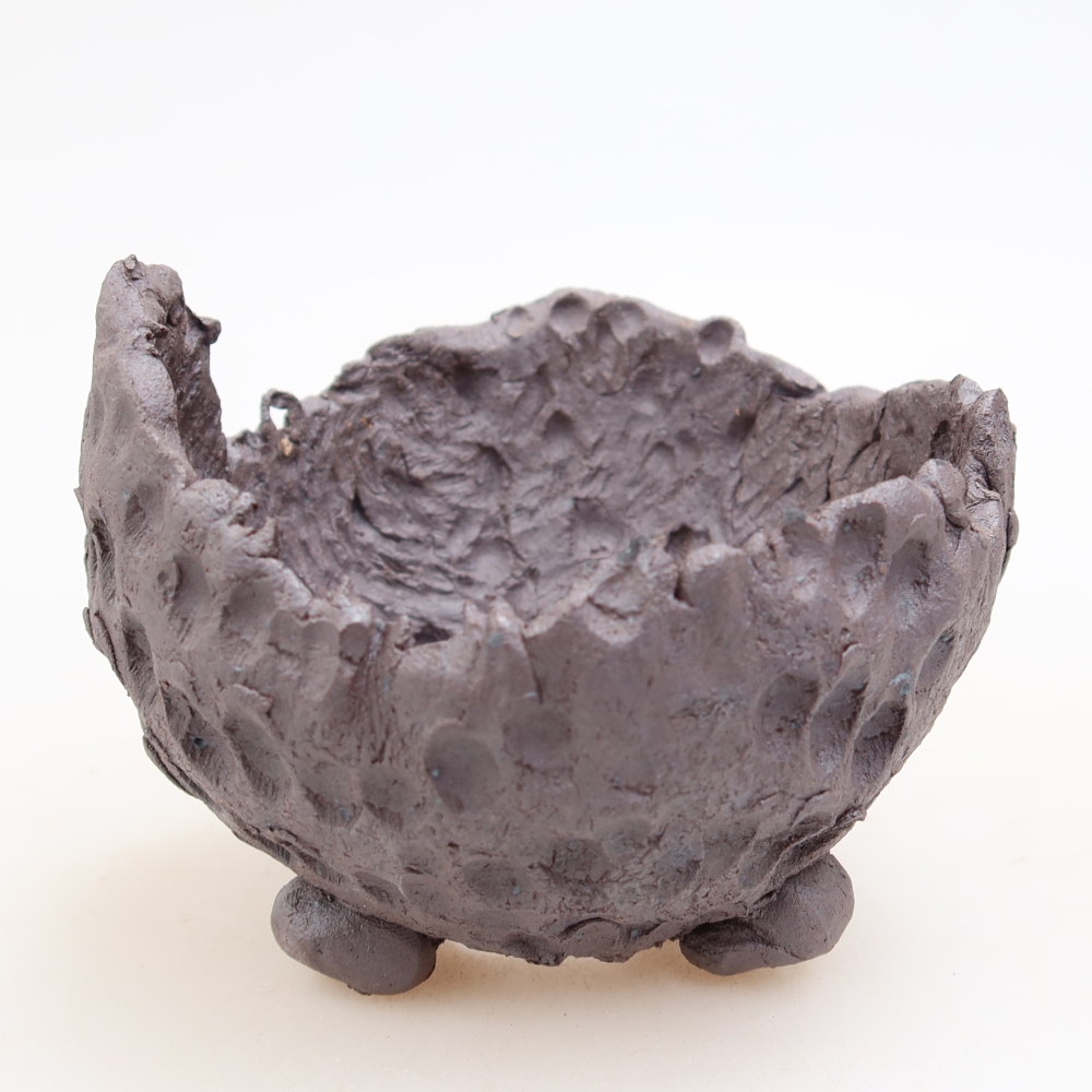 Keramische schaal  10 x 9,5 x 7 cm, metaalkleur