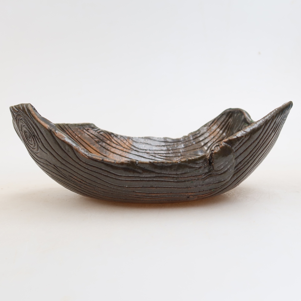 Keramische schaal  16,5 x 11 x 6 cm, kleur bruingroen