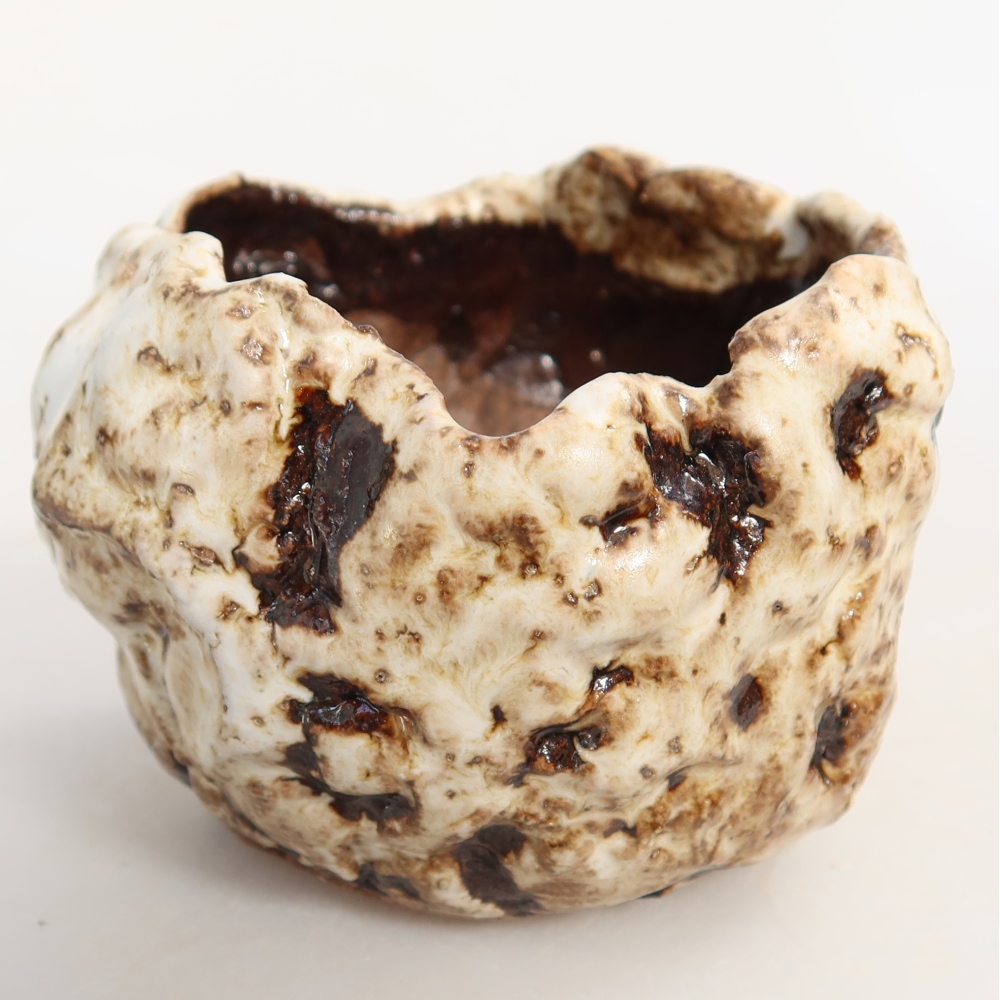 Keramische schaal  7,5 x 7,5 x 6 cm, kleur witbruin