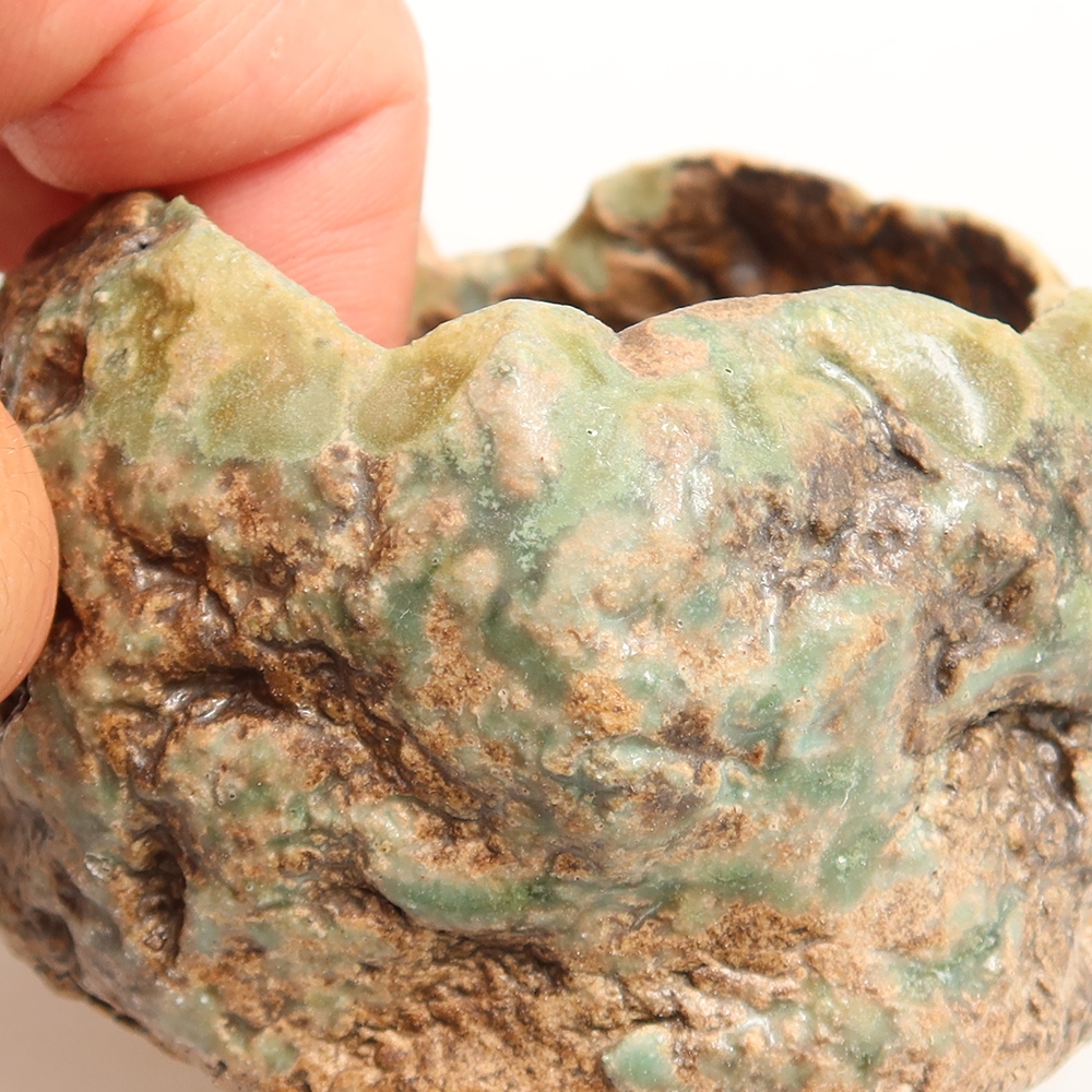 Keramische schaal  6 x 5,5 x 5 cm , kleur groen