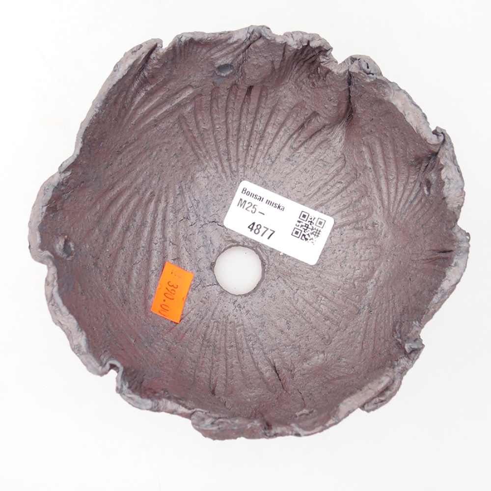 Keramische schaal 13,5 x 13 x 7 cm , metaalkleur