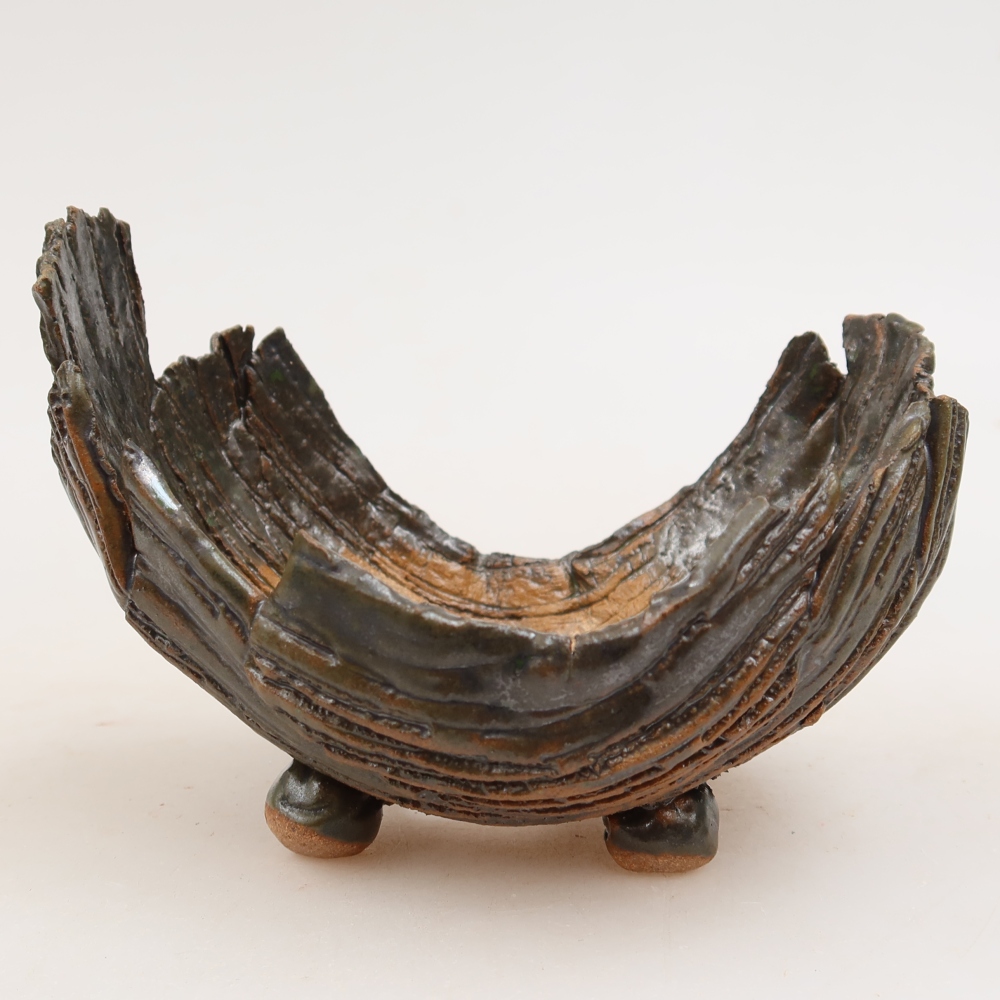 Keramische schaal  11,5 x 8 x 8 cm, kleur bruingroen