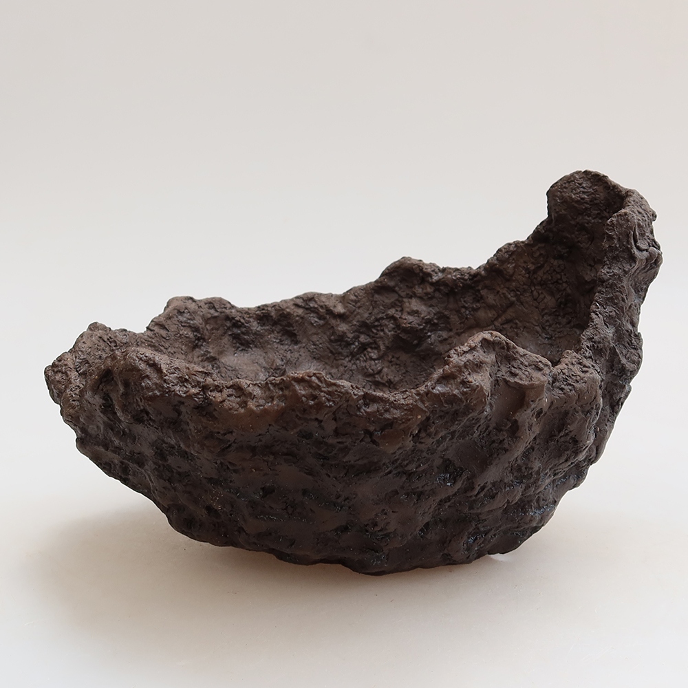 Keramische schaal 18,5 x 16,5 x 13 cm, kleur bruin