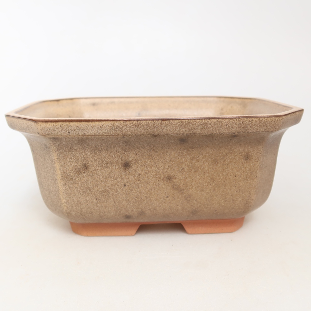 Keramische schaal  15 x 12 x 7 cm, kleur: beige