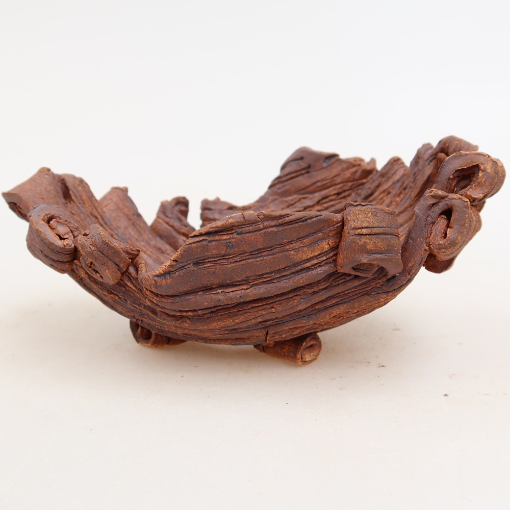 Keramische schaal  13 x 9 x 6 cm, kleur bruin