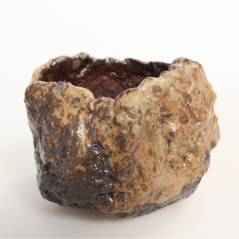 Keramische schaal  7,5 x 6,5 x 6 cm, kleur bruin