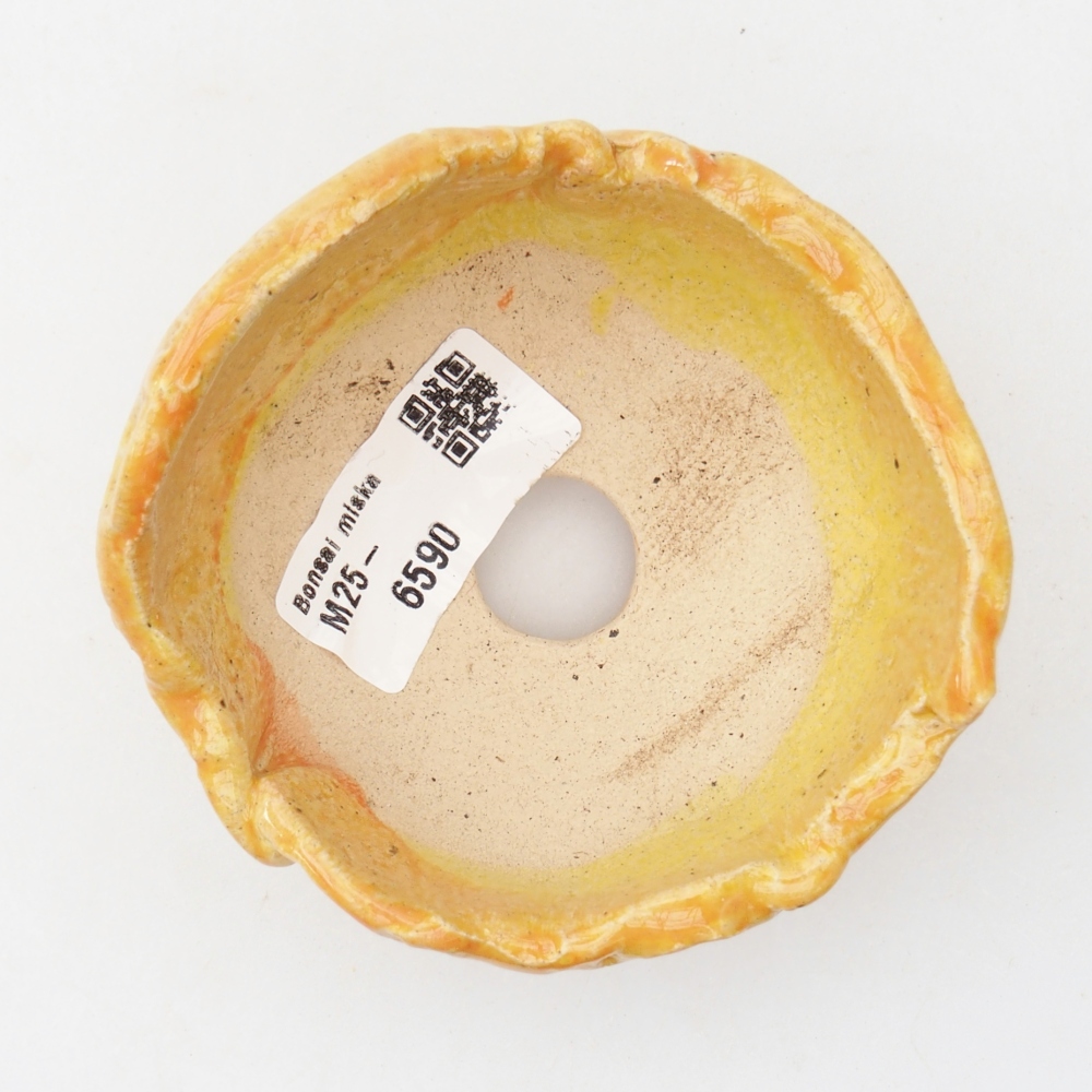 Schelp van keramiek 8,5 x 8,5 x 6 cm , geel