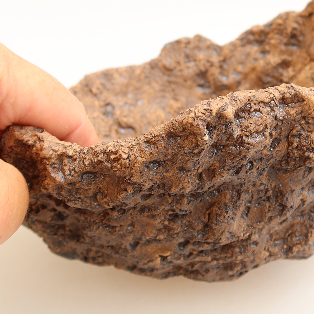 Keramische schaal 19 x 17 x 13 cm, kleur bruin