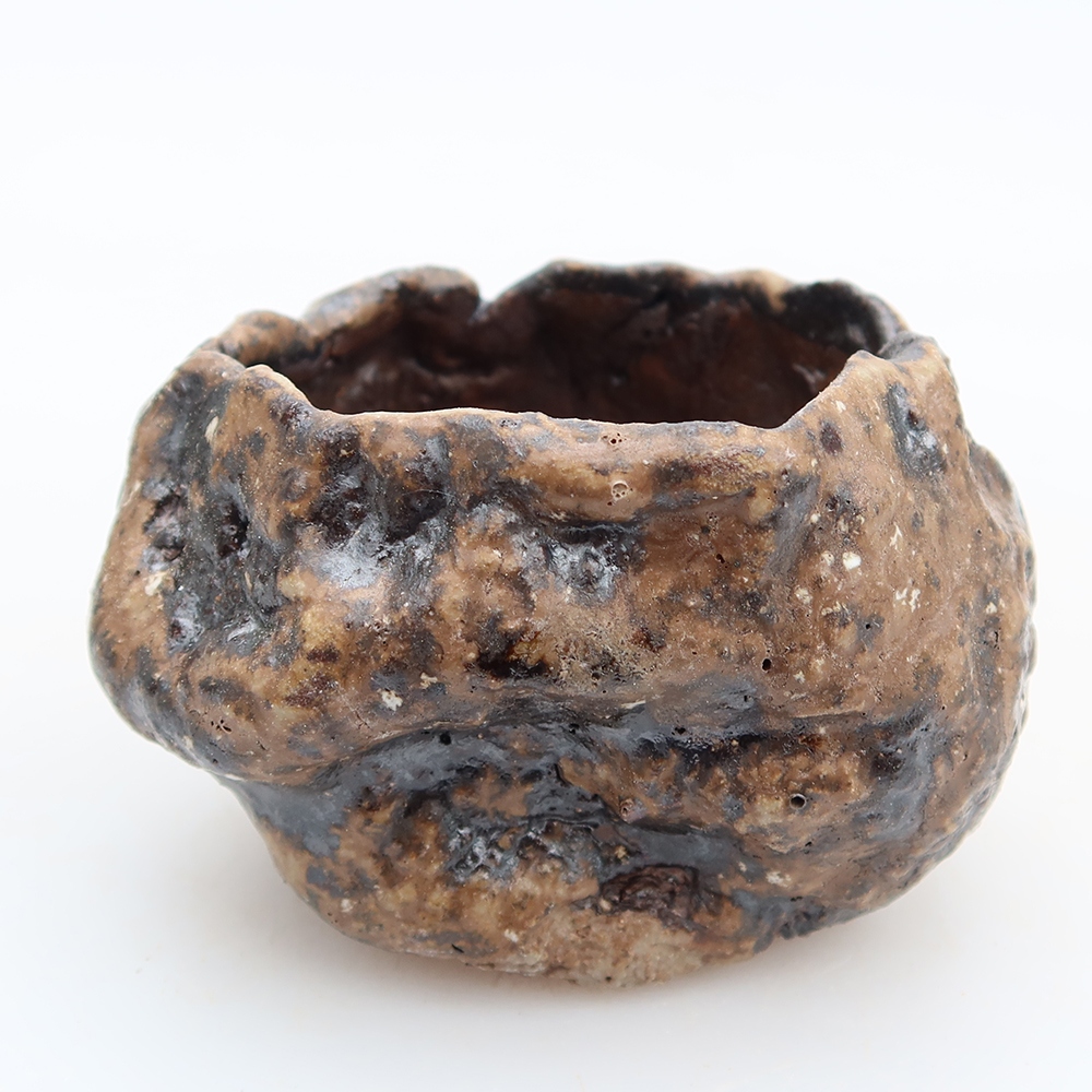 Keramische schaal  5,5 x 5,5 x 5 cm , kleur bruin
