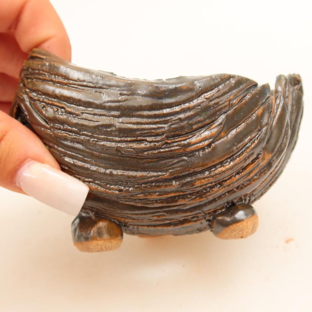 Keramische schaal  10 x 9,5 x 7 cm, kleur bruingroen