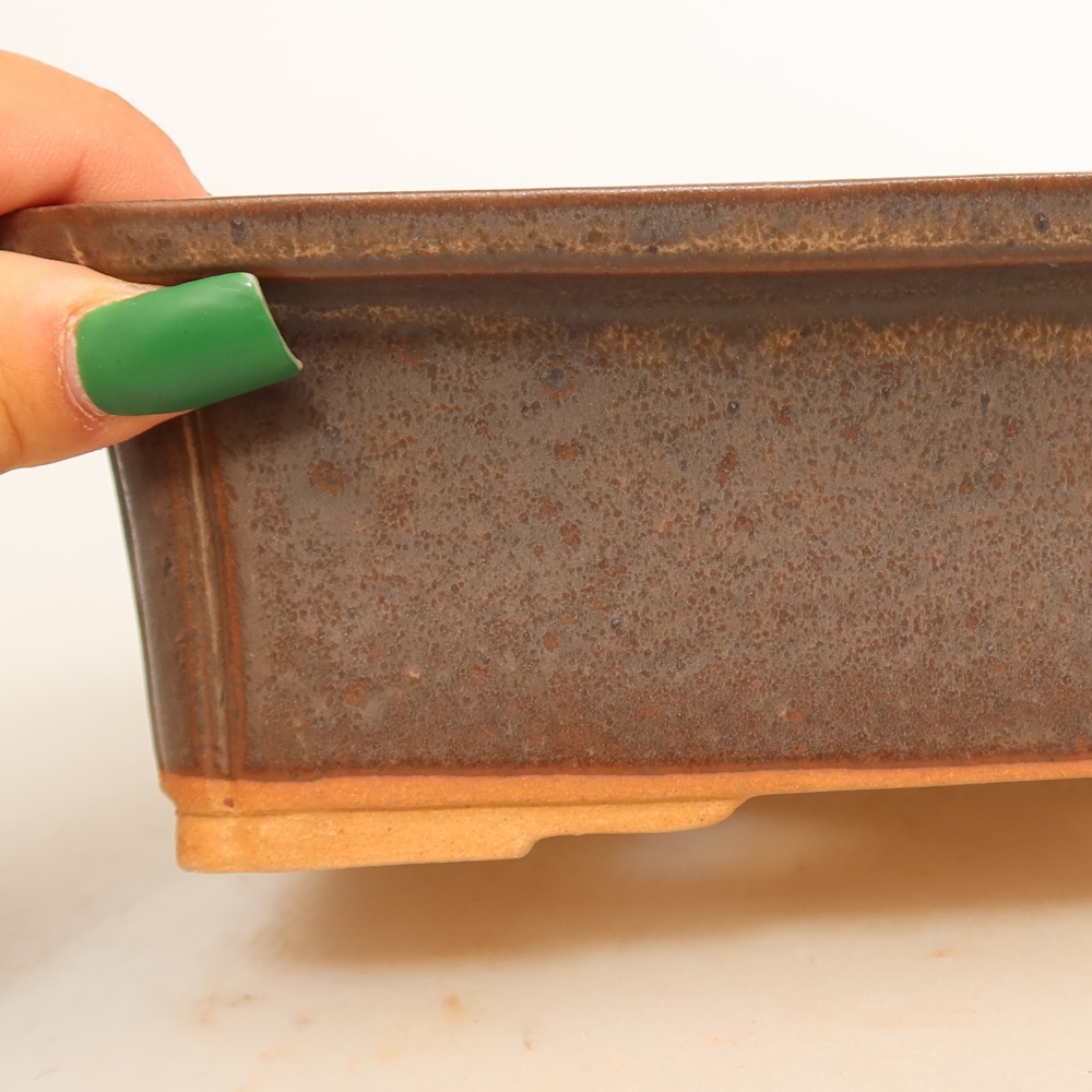 Keramische schaal  20 x 15,5 x 5,5 cm, kleur bruin