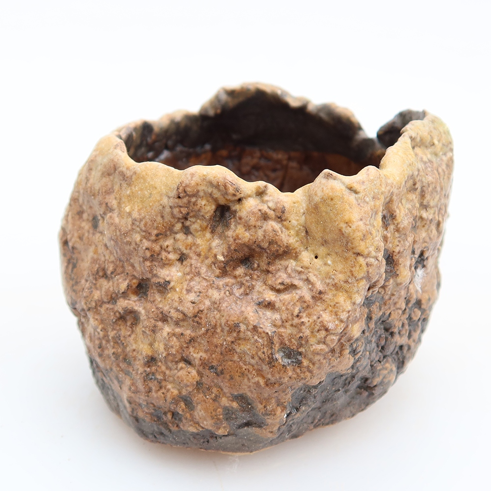 Keramische schaal  5,5 x 5,5 x 6 cm , kleur bruin