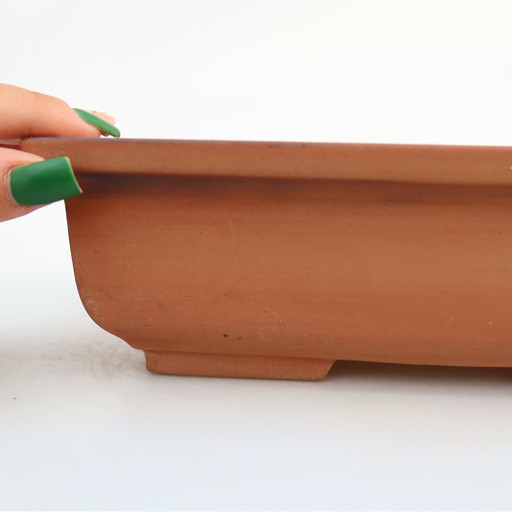 Keramische schaal  24,5 x 19 x 7 cm, kleur baksteenrood