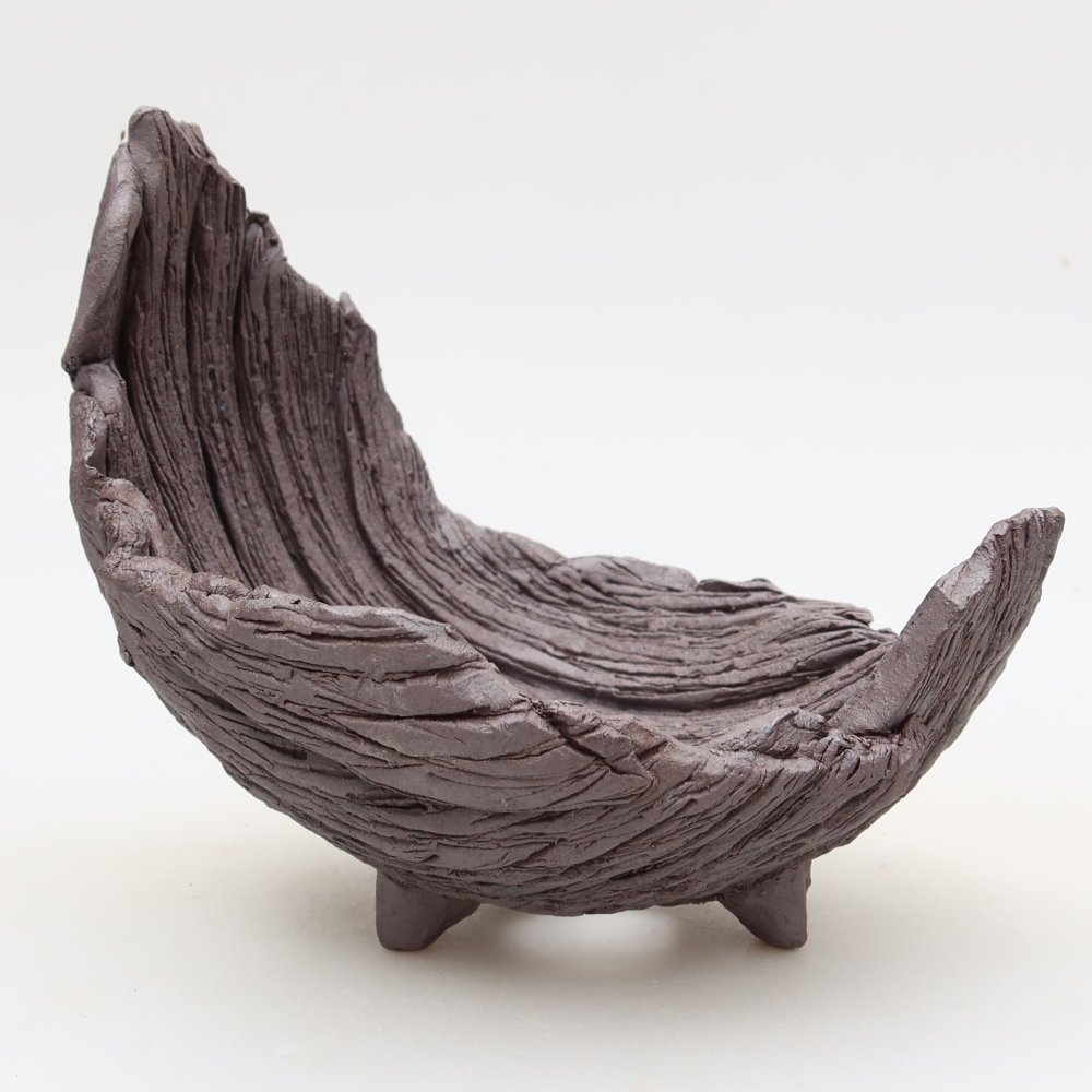 Keramische schaal  14,5 x 11,5 x 13,5 cm, kleur bruin
