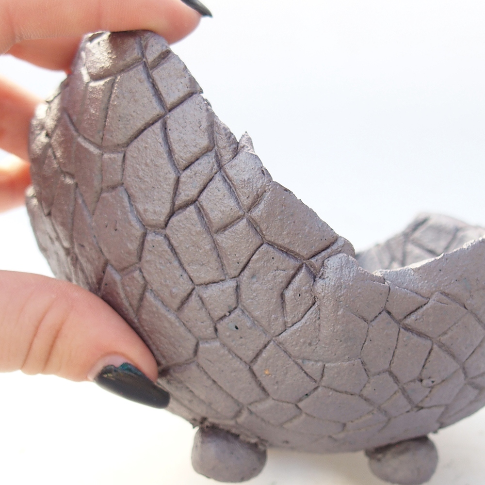 Keramische schaal 13 x 13 x 10 cm , metaalkleur